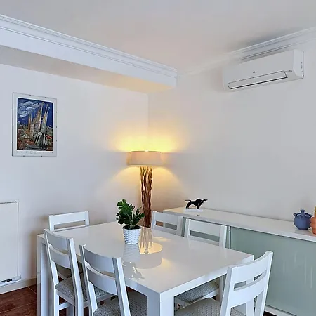 Requesens By Interhome *