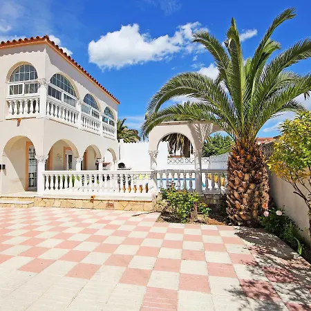 Requesens By Interhome Сasa de vacaciones Ampuriabrava