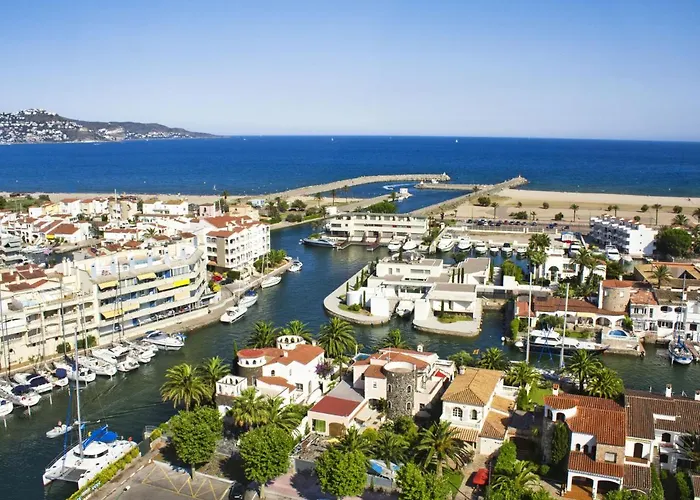 Requesens By Interhome * Empuriabrava