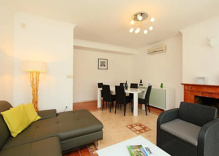 Prázdninový dům Requesens By Interhome Empuriabrava